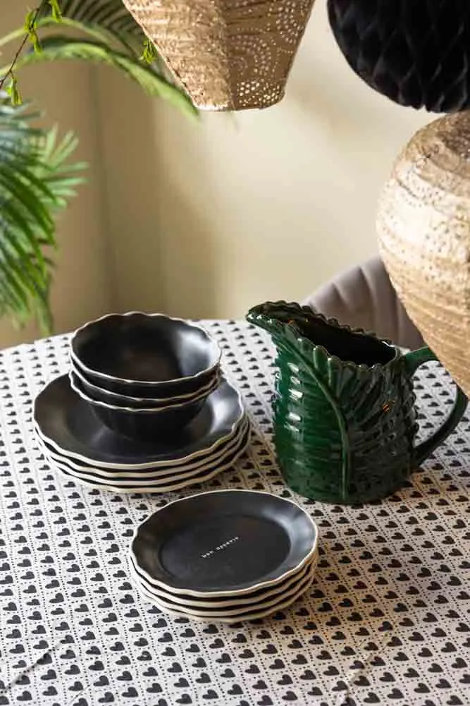12 Piece Black Bon Appetit Dinner Set