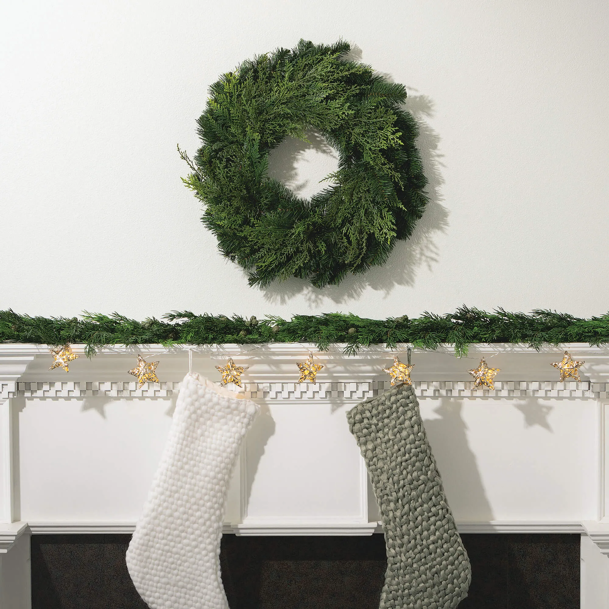 6'L Sullivans Gold Lighted Star Garland, Gold Christmas Garland