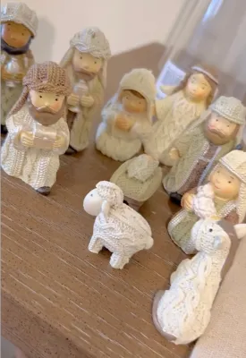8.75" Nativity Set of 10