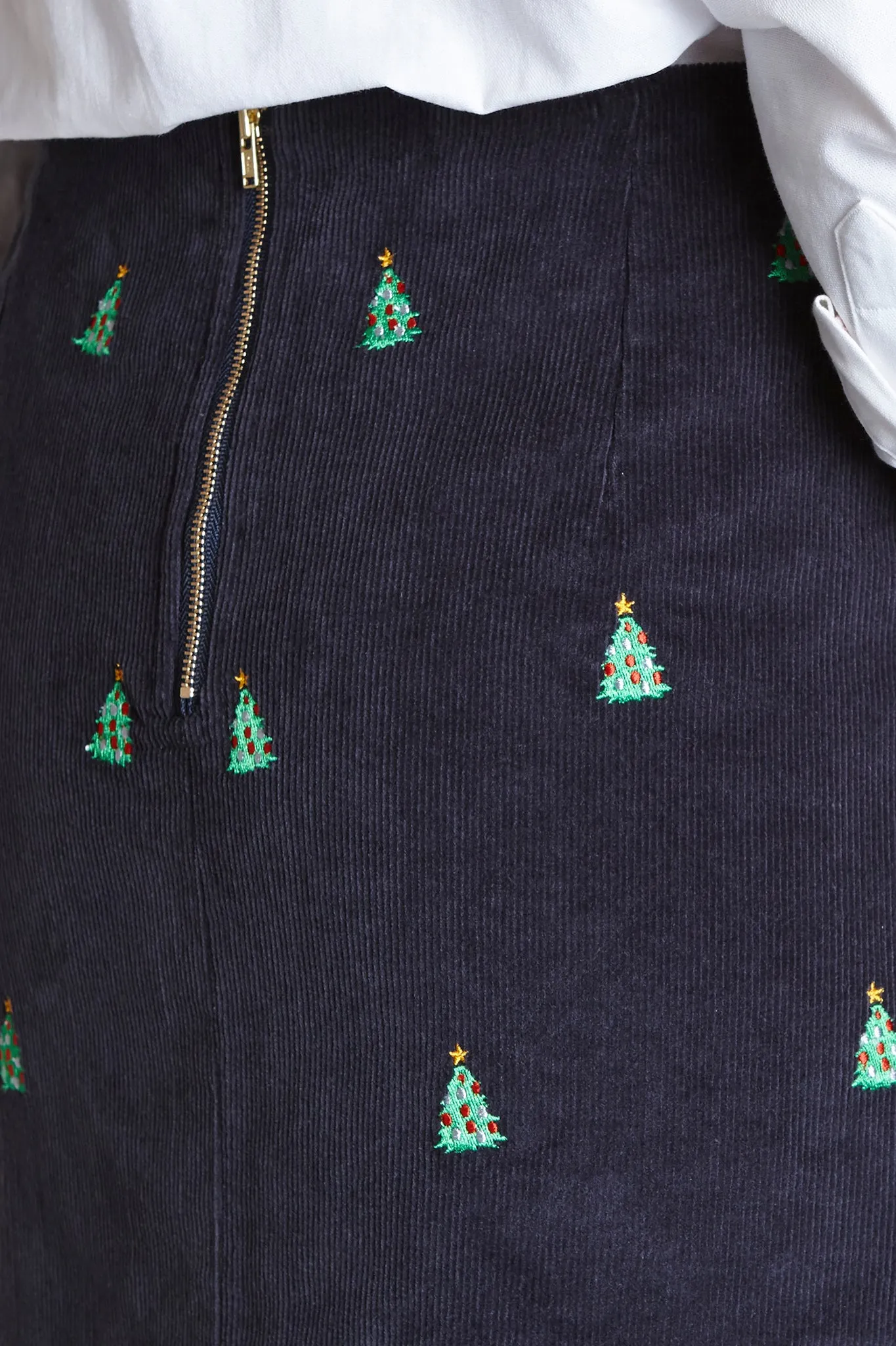 Ali Skirt Corduroy Nantucket Navy With Christmas Tree 19"