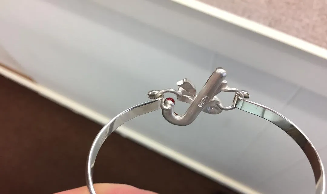 Candy Cane Silver Bracelet With Removable Center Piece 7"
