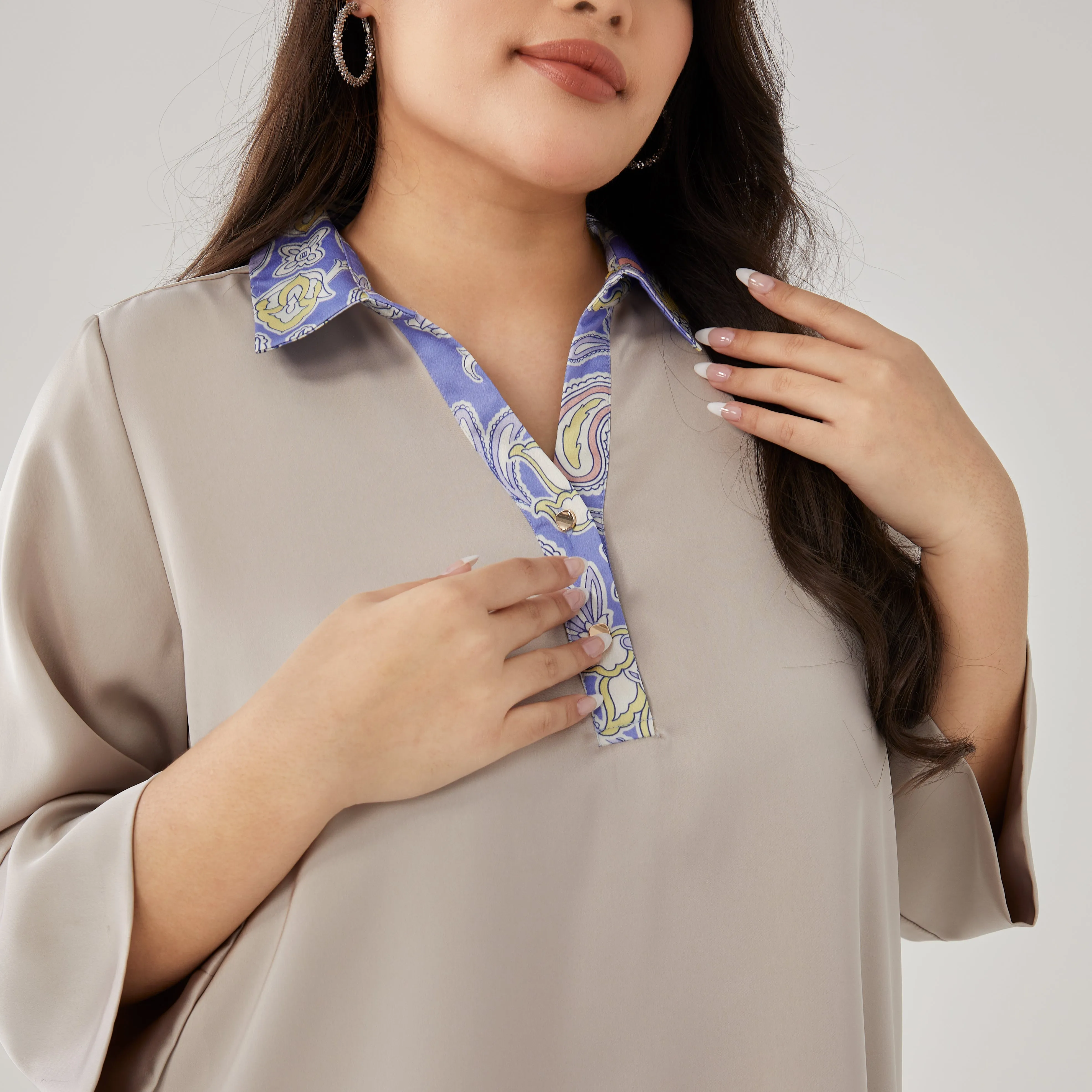Contrast Trimmed Top
