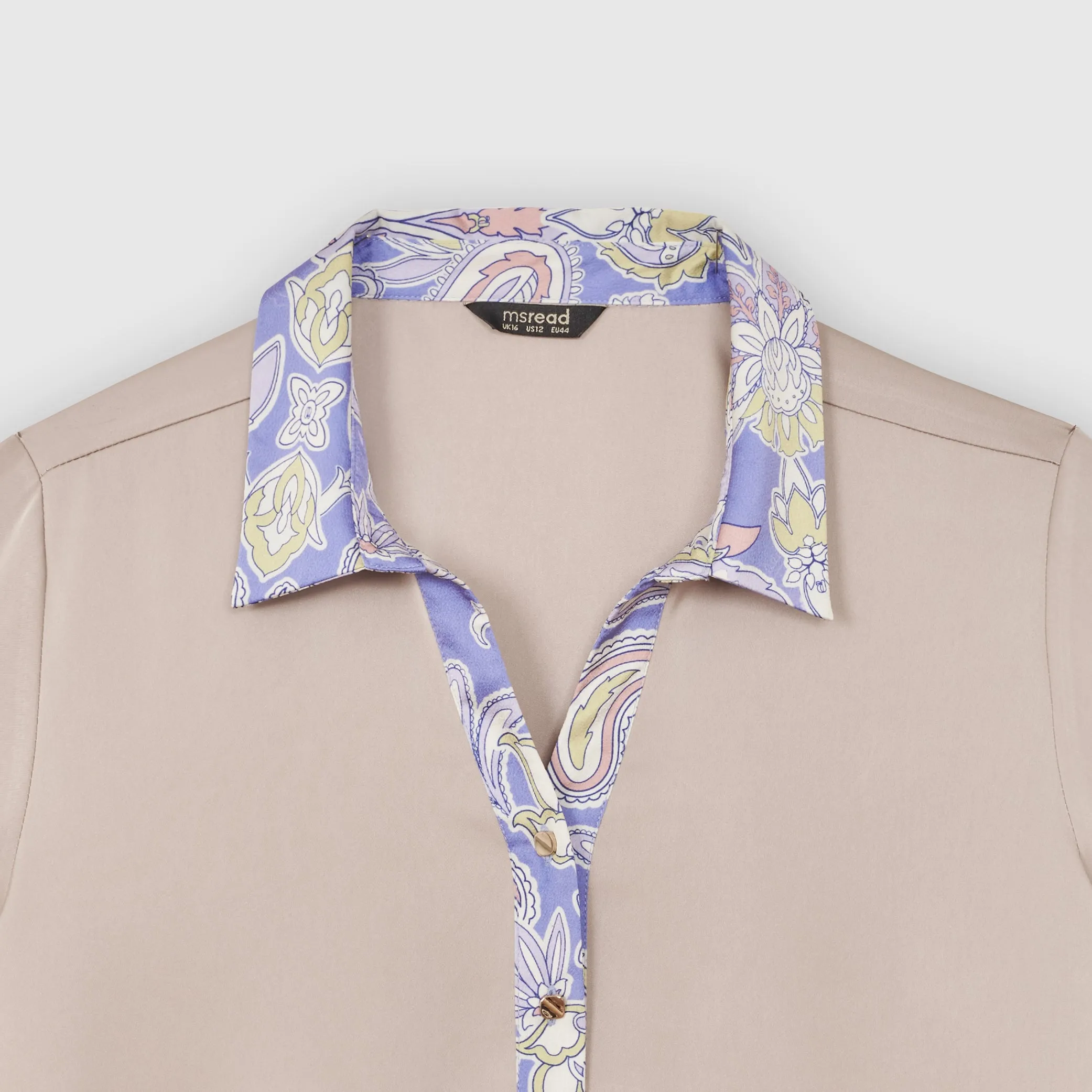 Contrast Trimmed Top