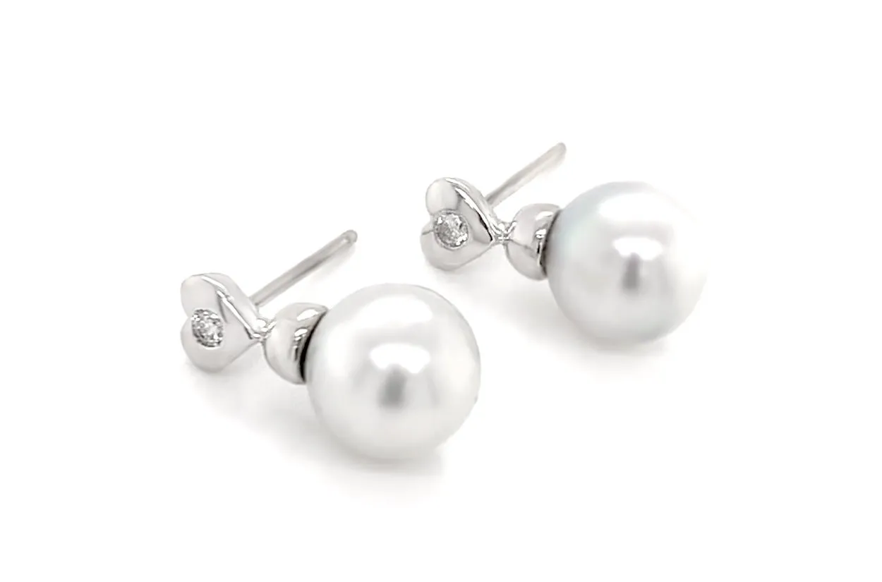 Earrings 18kt Gold Round Grey Pearls & Center Diamonds Hearts Studs