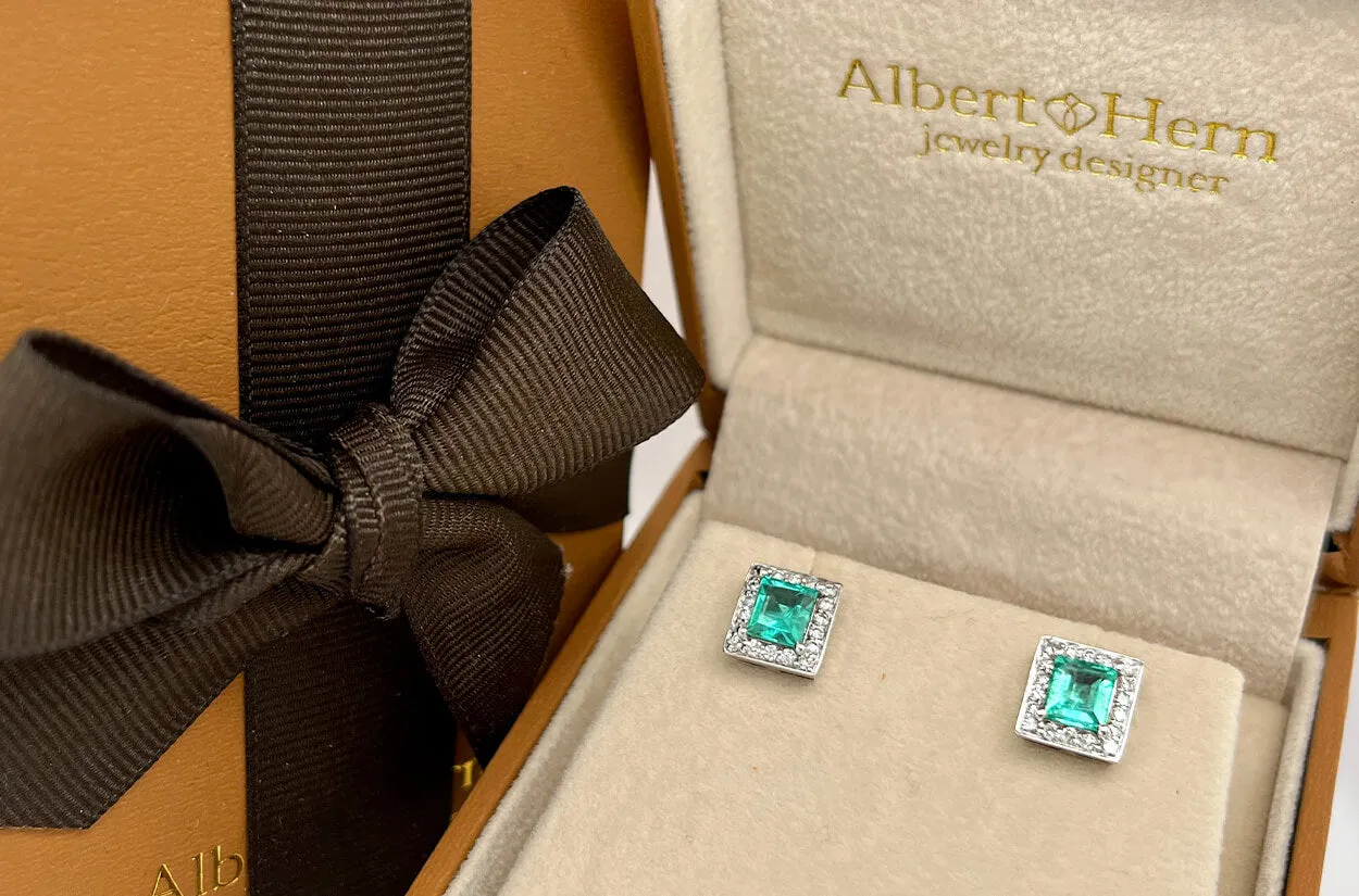 Earrings 18kt Natural Colombian Emeralds & Diamonds