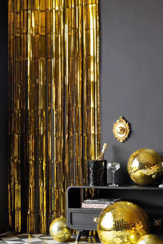Gold Curtain