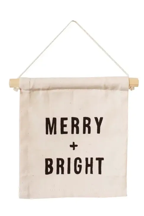 Merry   Bright Wall Hanging