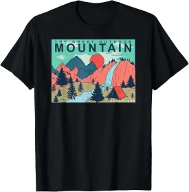 Vintage Mountain exploring Great Outdoor LandScape adventure T-Shirt